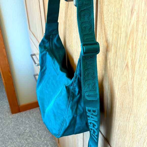 BAGGU Small Nylon Crescent Bag in Cypress - Picture 3 of 7